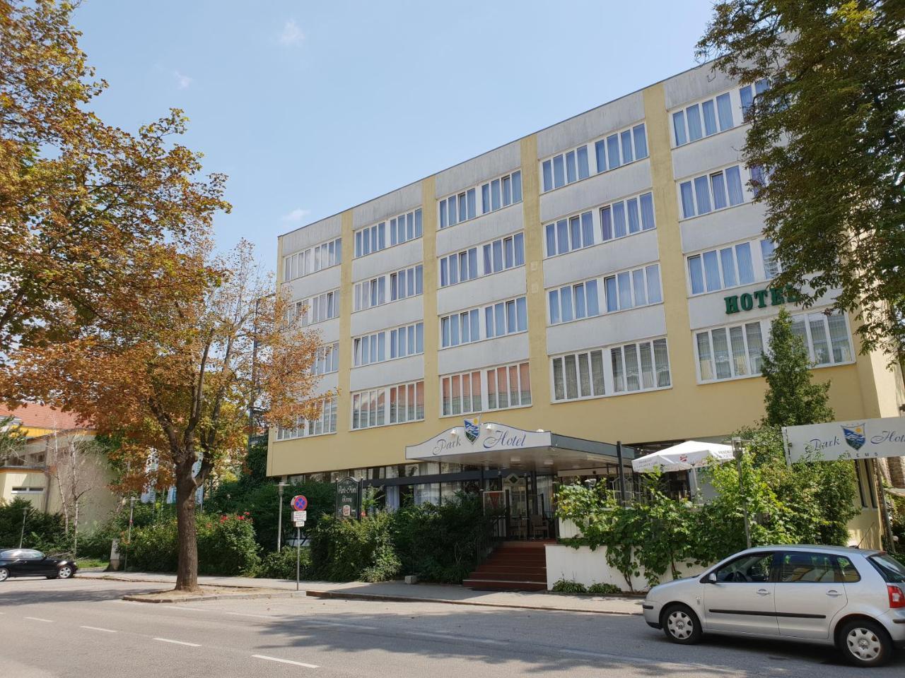 Parkhotel Krems Exterior photo