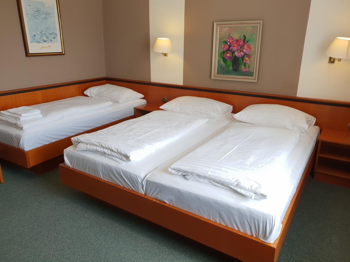 Parkhotel Krems Exterior photo